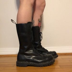Gripfast steel toed black combat boots